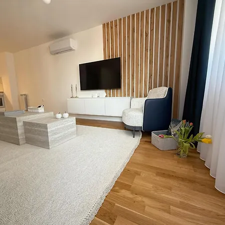 Mk Luxury
